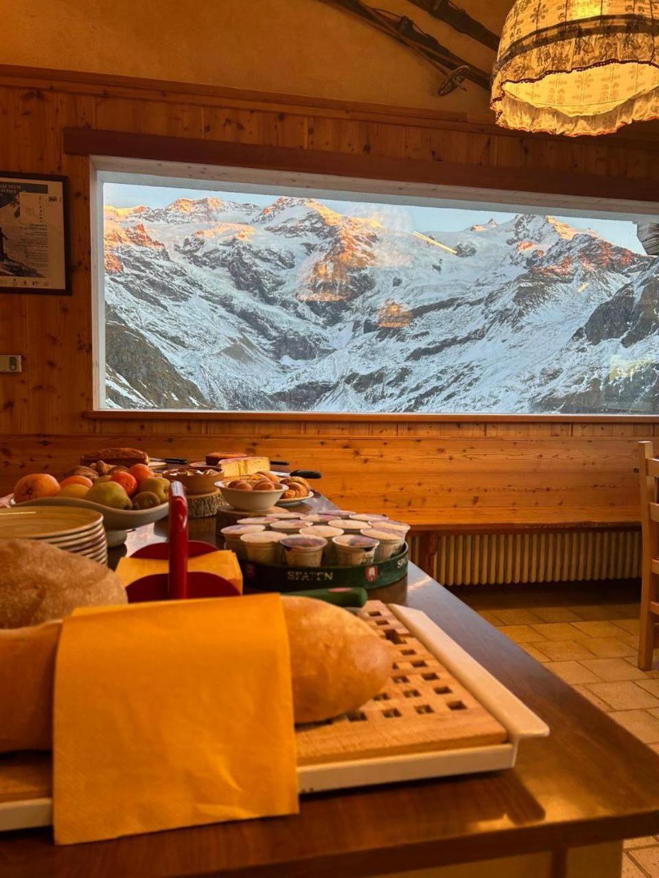 Albergo Ristoro Sitten - 2300 Mt Gressoney-la-Trinité Eksteriør billede